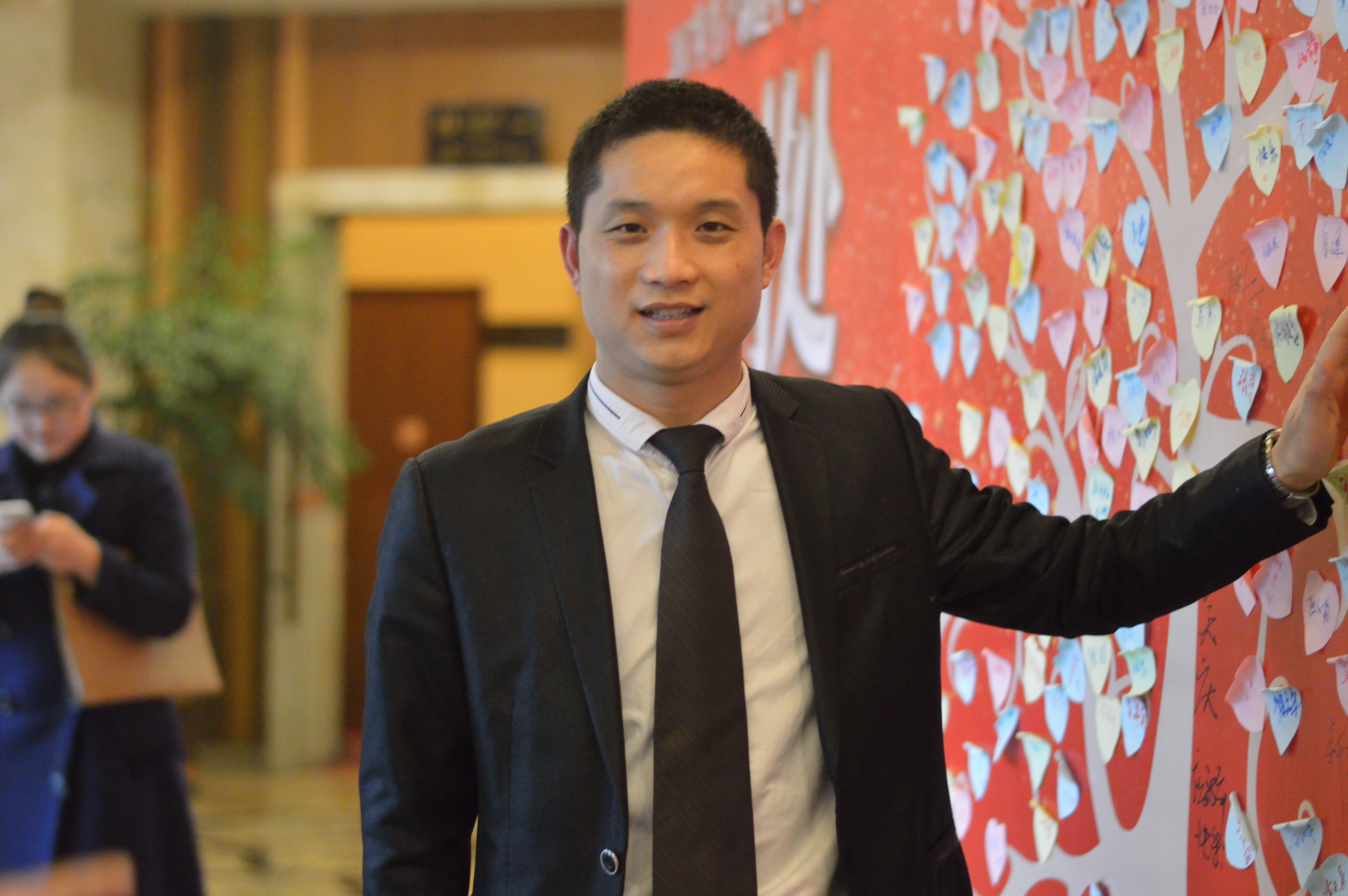 【中国尊龙凯时药业30周年人物专访】同心30载 同行中国尊龙凯时人——（十八）陈作波：学习，永无止境！